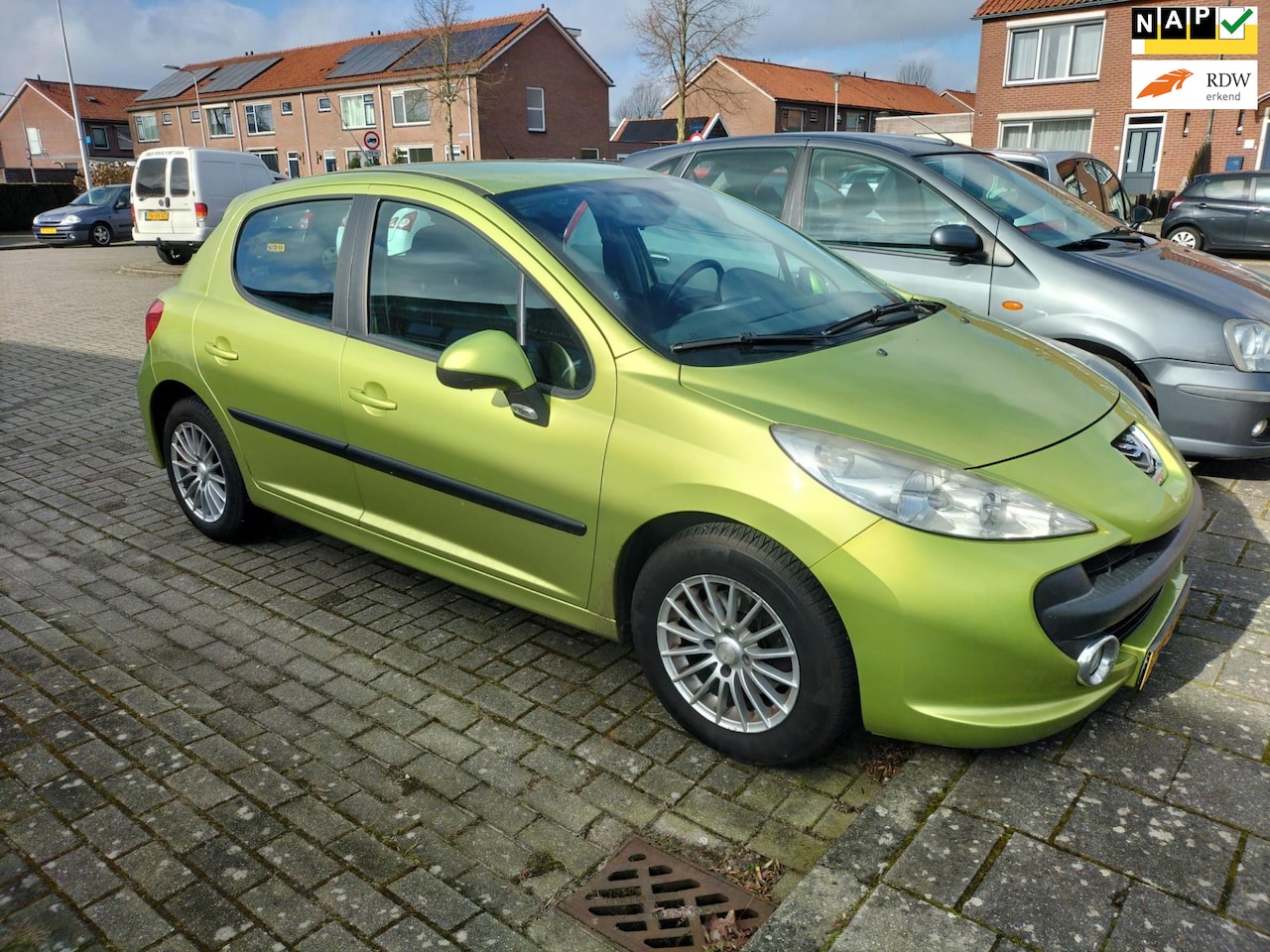 Peugeot 207 - 1.6 VTi Sublime met Nieuwe Apk ! - AutoWereld.nl