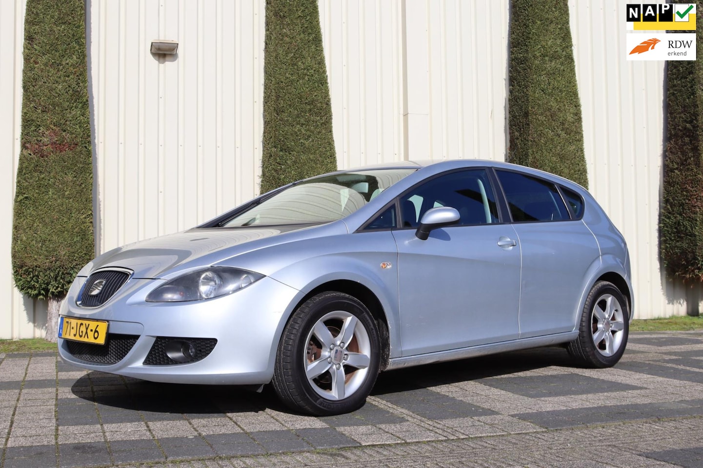 Seat Leon - 1.6 25 Edition I Airco APK 25-02-2025 - AutoWereld.nl