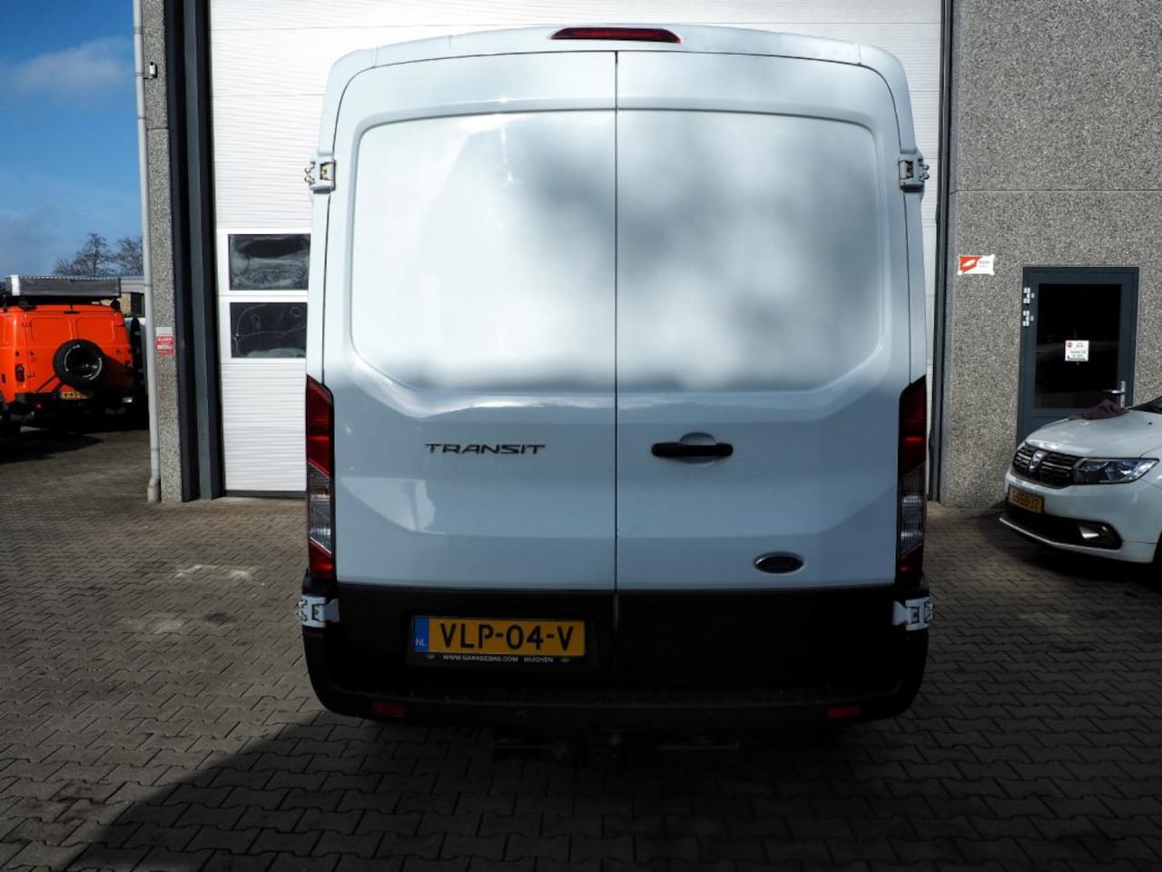 Ford Transit - 2.0 TDCI L3H2 Trend AIRCO CRUISE PARKEER S. TREKHAAK