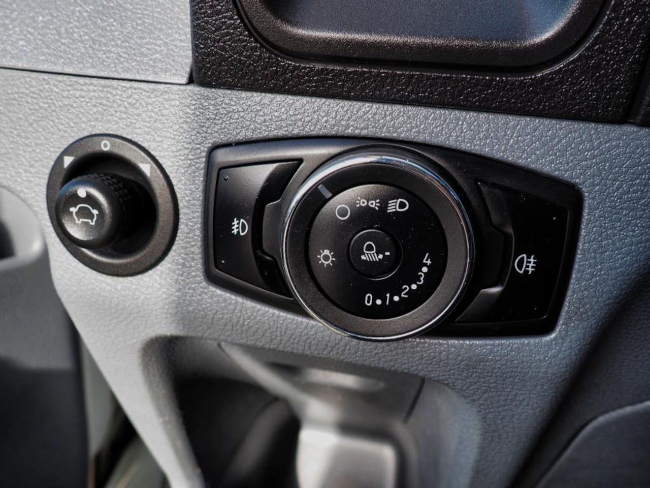 Ford Transit - 2.0 TDCI L3H2 Trend AIRCO CRUISE PARKEER S. TREKHAAK