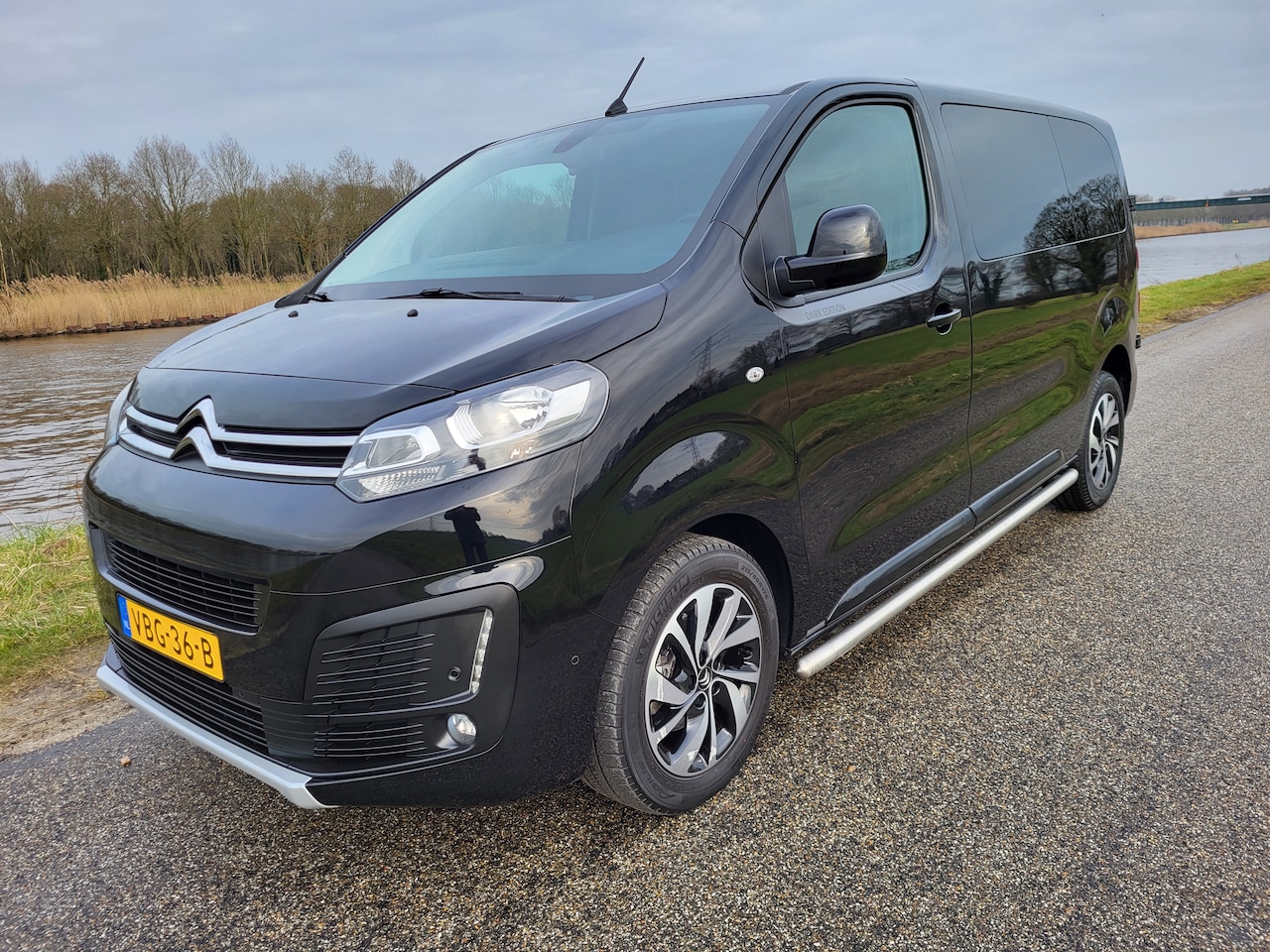 Citroën Jumpy - 2.0 BlueHDI 120 Business M S&S Dark Edition - AutoWereld.nl