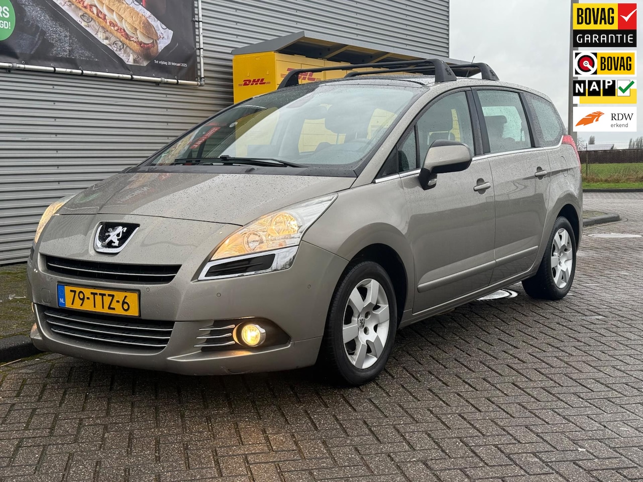 Peugeot 5008 - 1.6 THP Automaat Bj 2012 ECC Airco Navi Panoramadak - AutoWereld.nl