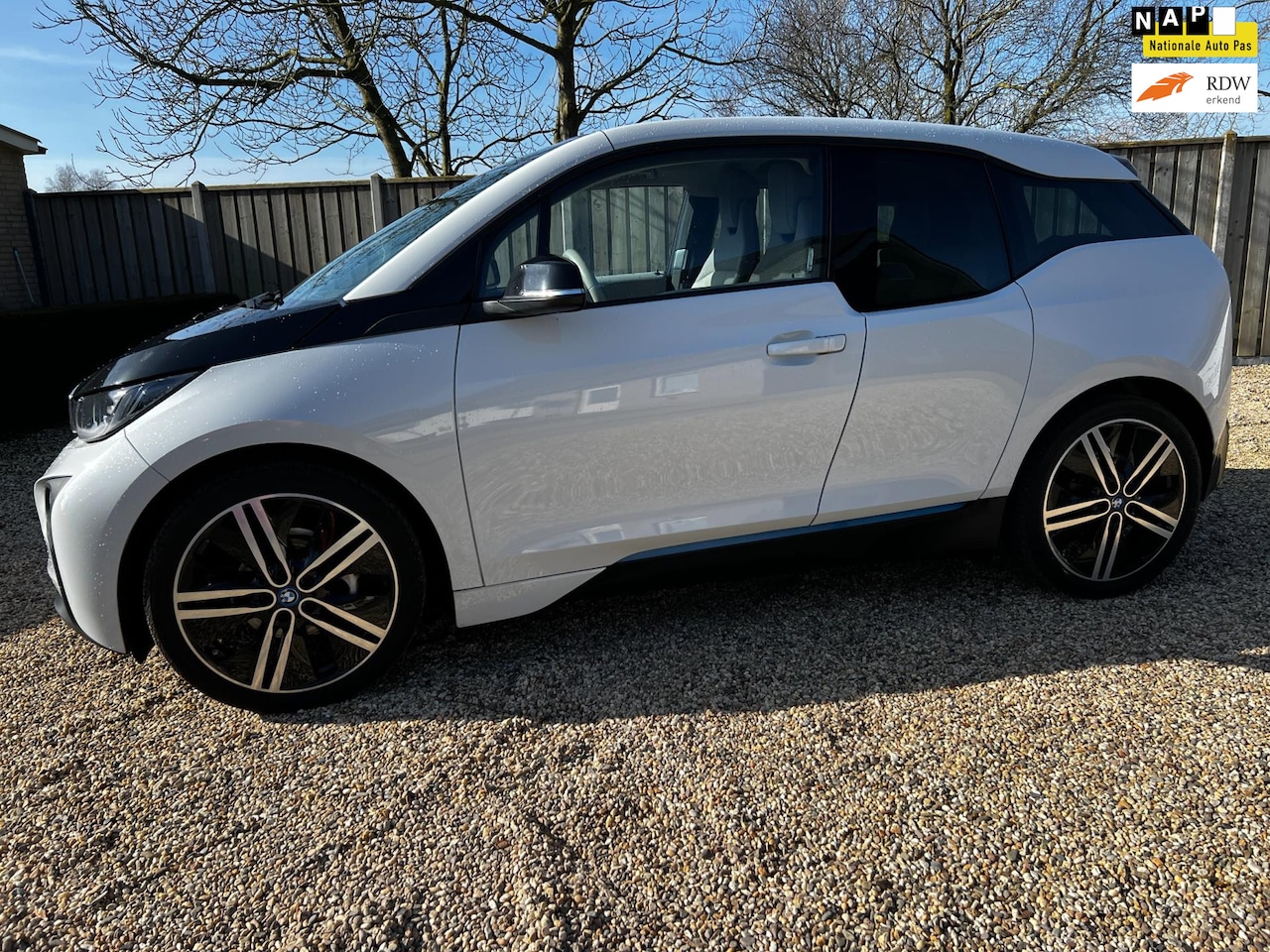 BMW i3 - Comfort Advance 22 kWh Navigatie & Stoelverwarming - AutoWereld.nl