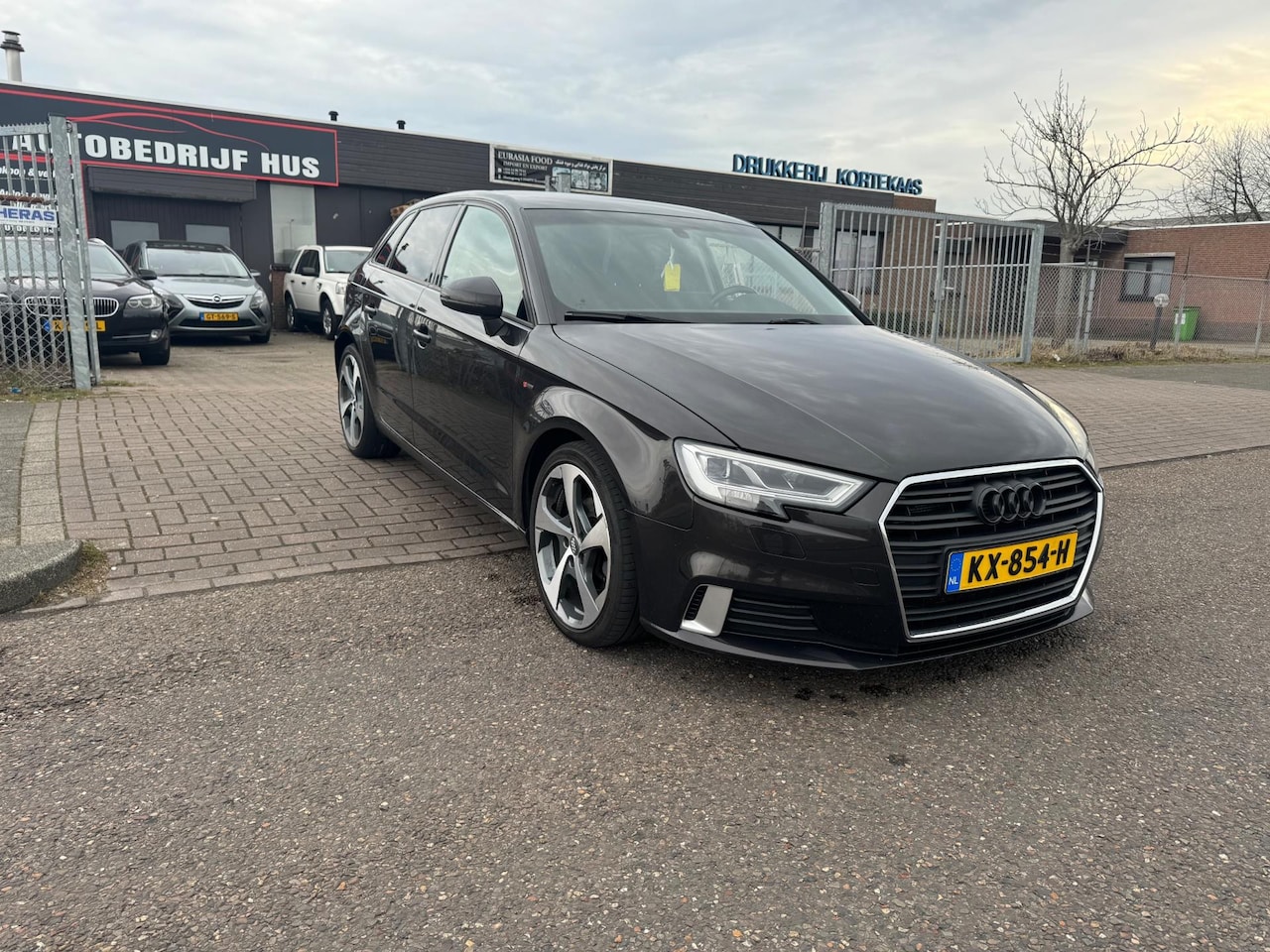 Audi A3 Sportback - 1.6 TDI Sport S-TRONIC AUTOMAAT - AutoWereld.nl