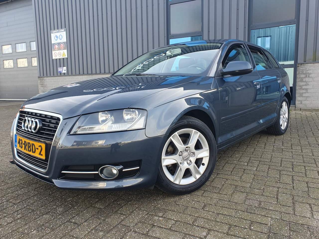 Audi A3 Sportback - 1.2 TFSI Attraction Pro Line Business 1.2 TFSI Attraction Pro Line Business - AutoWereld.nl