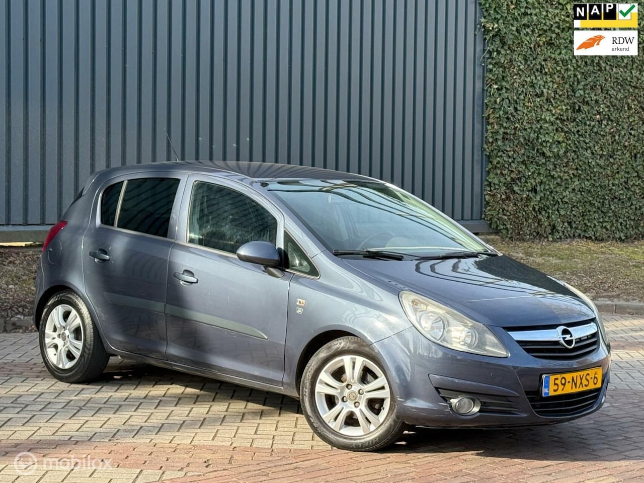 Opel Corsa - 1.3 CDTi 2e Eignr|Airco|Lmv|Trekhaak|Nap|Boekjes - AutoWereld.nl