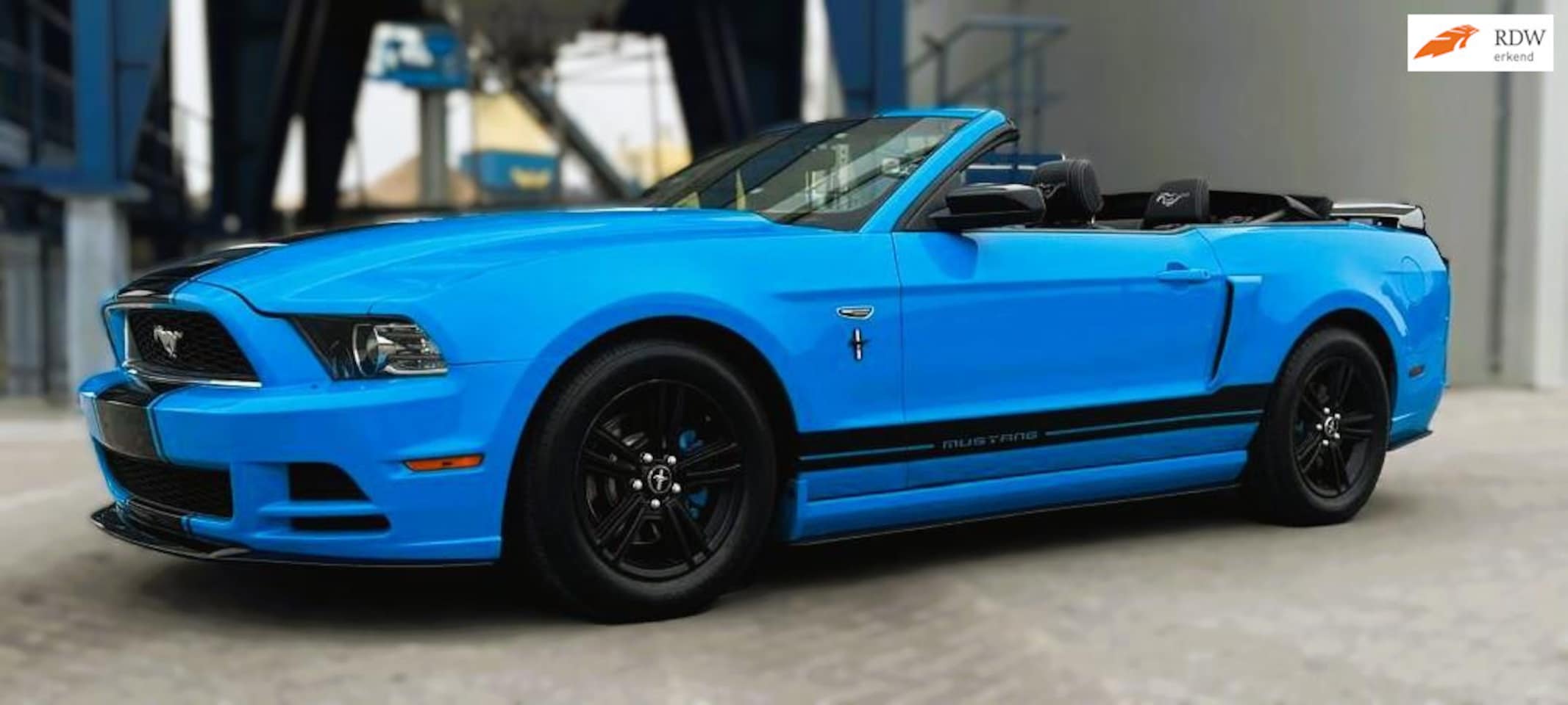 Ford Mustang Convertible - 3.7 V6 automaat leder - AutoWereld.nl