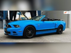 Ford Mustang Convertible - 3.7 V6 automaat leder