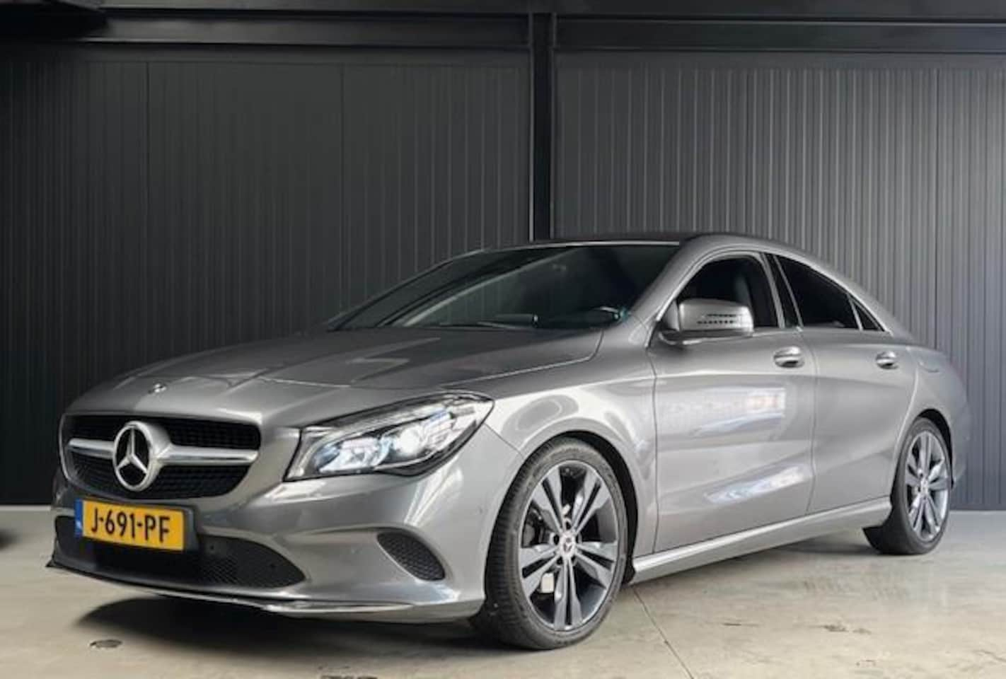 Mercedes-Benz CLA-Klasse - 180 Business Solution/Cruise control/Stoelverwarming/Keyless/Airco - AutoWereld.nl