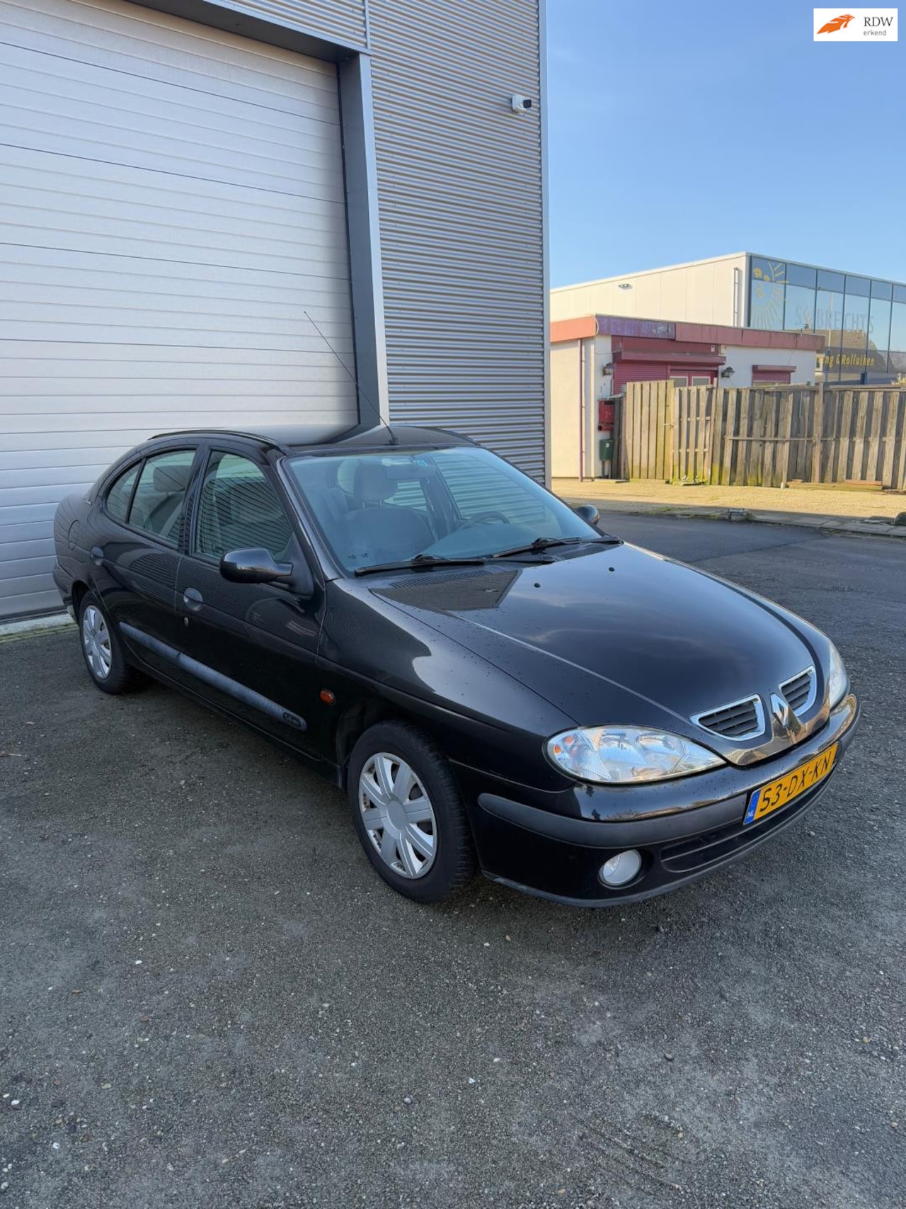 Renault Mégane - 1.4-16V RXE 1.4-16V RXE - AutoWereld.nl