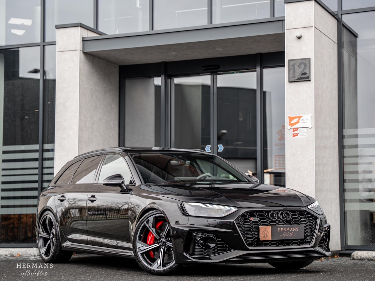 Audi RS4 - Avant 2.9 TFSI quattro Facelift / Ceramic / Pano / HUD / B&O - AutoWereld.nl