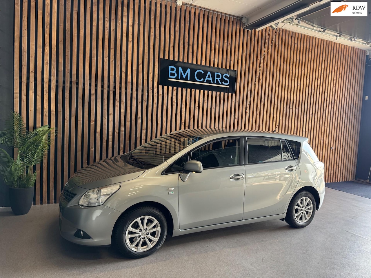 Toyota Verso - 1.6 VVT-i Aspiration 7Pers,Clima,Camera,Navi - AutoWereld.nl