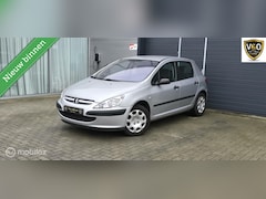 Peugeot 307 - 1.6-16V XT