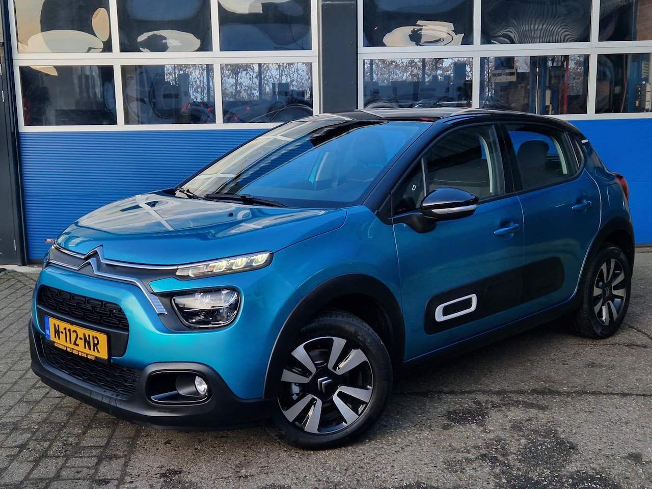 Citroën C3 - 1.2 PureTech S&S C-Series / Bluetooth / DAB+ / Navigatie / Cruise control / Spiegels inkla - AutoWereld.nl