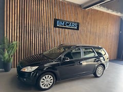 Ford Focus Wagon - 1.6 Titanium Clima, Navigatie, Trekhaak