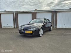 Alfa Romeo 147 - 1.6 T.Spark Veloce Progression / Origineel NL / Nieuwe APK / Cruisecontrol