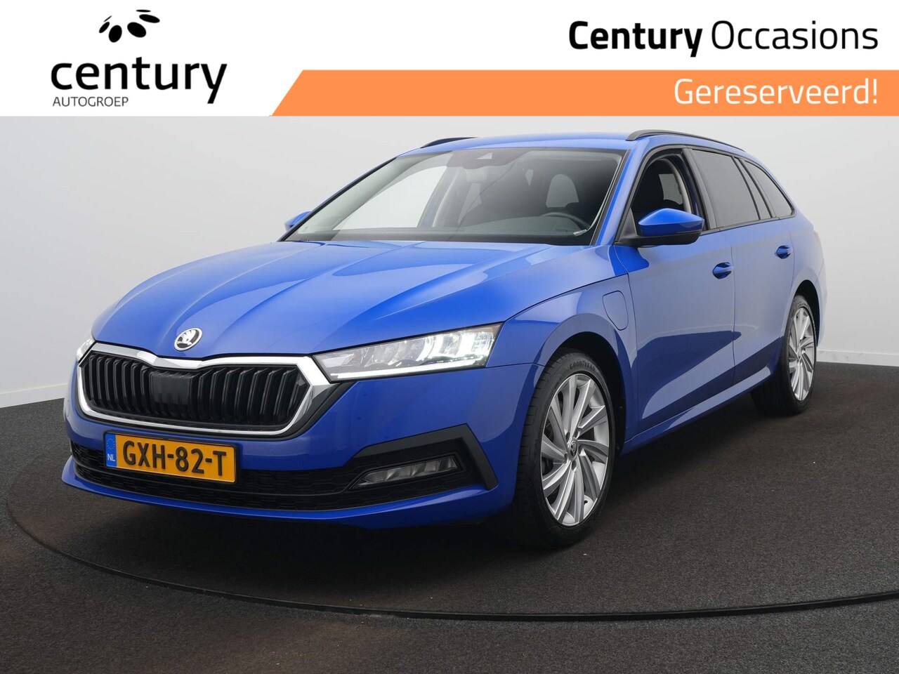 Skoda Octavia Combi - 1.4 TSI iV PHEV Business Edition / Cruise / Climate / Carplay / Sensoren - AutoWereld.nl