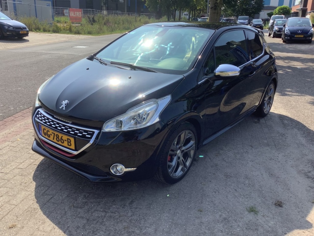 Peugeot 208 - GTI 200 pk - AutoWereld.nl