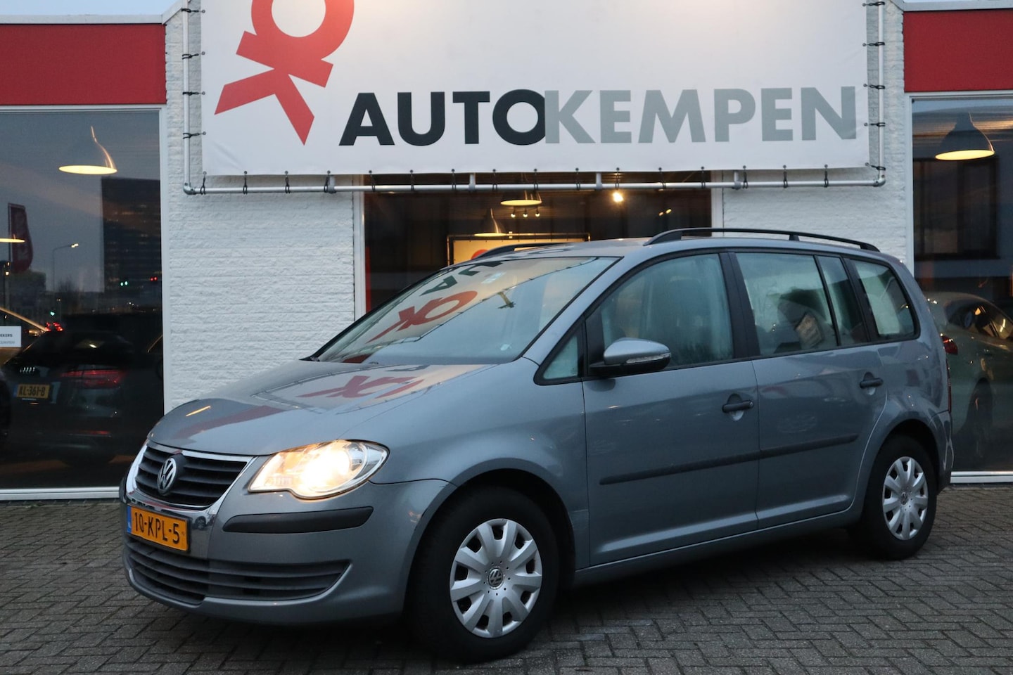 Volkswagen Touran - 1.4 TSI TRENDLINE TREKHAAK|APK 01-2026!! - AutoWereld.nl