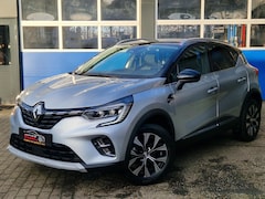 Renault Captur - 0.9 TCE 90PK TECHNO / Adaptive cruise control / Camera / Navigatie / Parkeersensoren / Sto