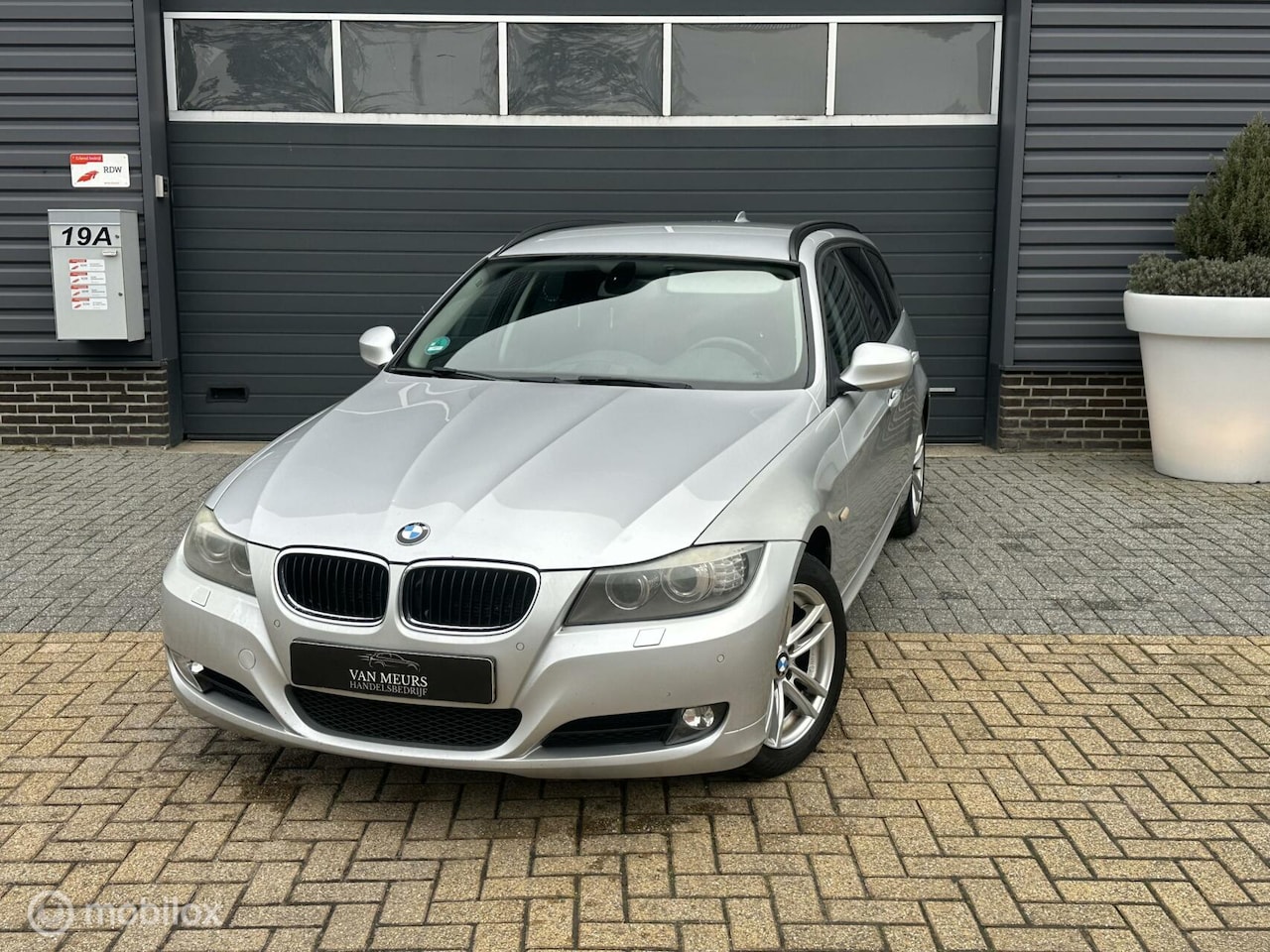 BMW 3-serie Touring - 320d 320d , airco, trekhaak, apk 09-2025 - AutoWereld.nl