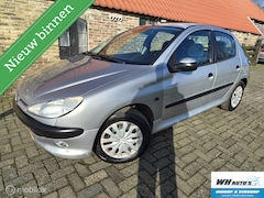 Peugeot 206 - 1.4 Gentry