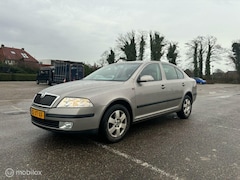 Skoda Octavia - 1.8 TSI Ambiente 160 pk trekhaak 6 bak koopje