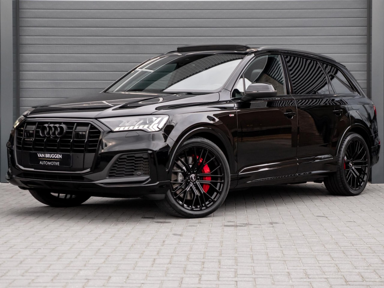 Audi Q7 - 55 TFSI e quattro S-Line Pano RS-Stoelen Trekhaak Head-up B&O Koeling - AutoWereld.nl