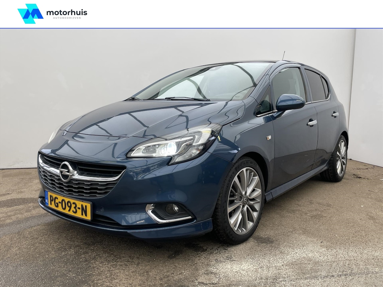 Opel Corsa - 1.0 Turbo 90pk Innovation / PDC / AppleCarPlay/ OPCline pakket / Pano dak - AutoWereld.nl