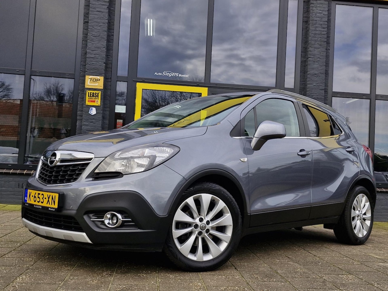 Opel Mokka - 1.4 T Cosmo | Trekhaak | Camera + Sensoren | Stoelverw | Stuurverw | Cruise Control | Gere - AutoWereld.nl