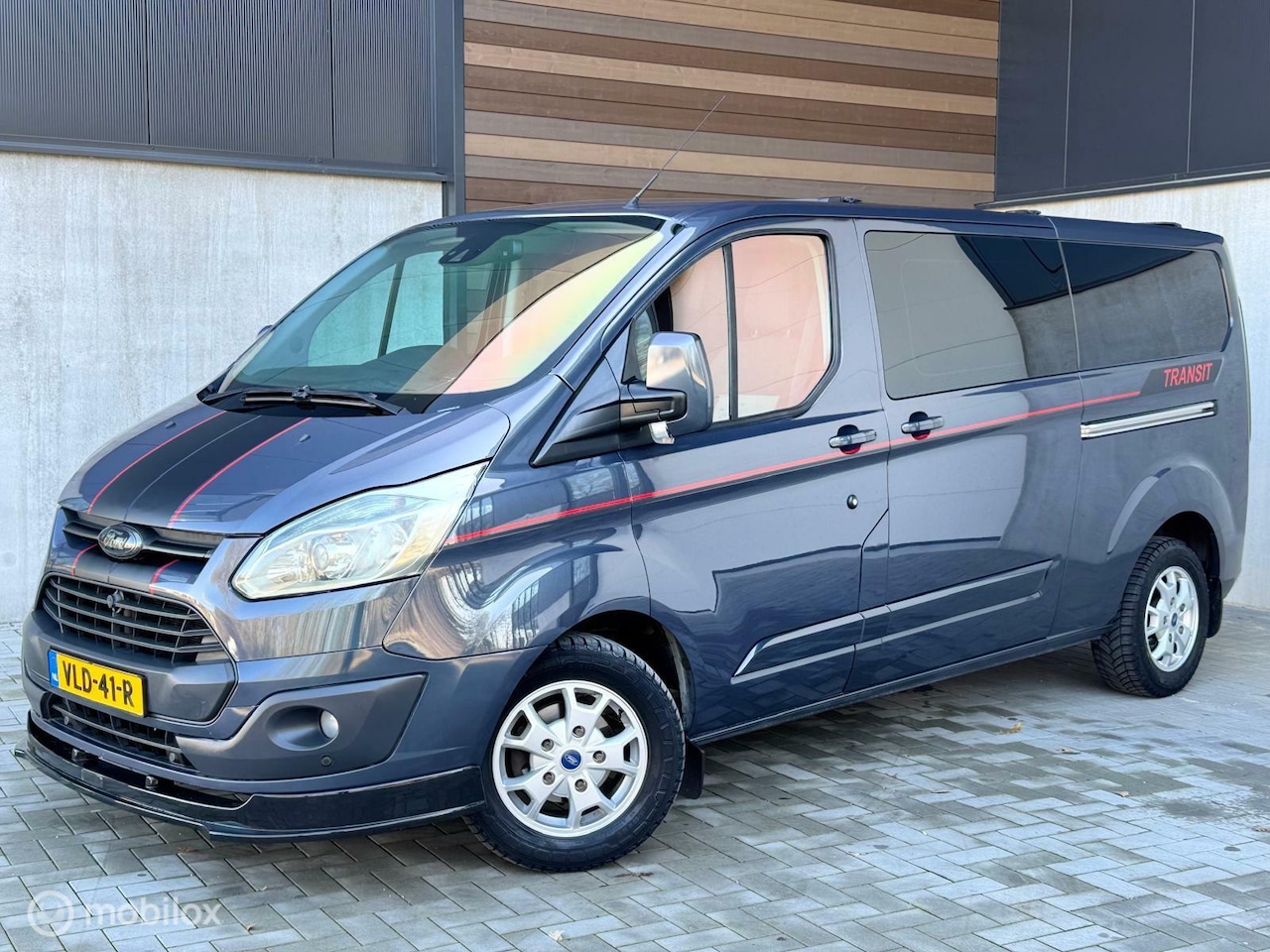 Ford Transit Custom - 330 2.2 TDCI L2H1 Limited DC 330 2.2 TDCI L2H1 Limited DC - AutoWereld.nl