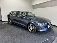 Volvo V60 - 2.0 T6 Twin Engine AWD Momentum Pro | Park assist pack | Intellisafe pro & surround