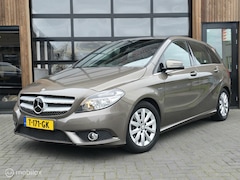 Mercedes-Benz B-klasse - B 180 LEER STOELVERW. TREKHAAK DEALER ONDERHOUDEN