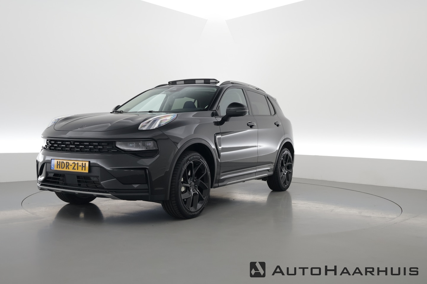 Lynk & Co 01 - 1.5 '' Black Edition'' | Pano | 360cam | Adapt. Cruise | Infinity Audio | Navi | - AutoWereld.nl