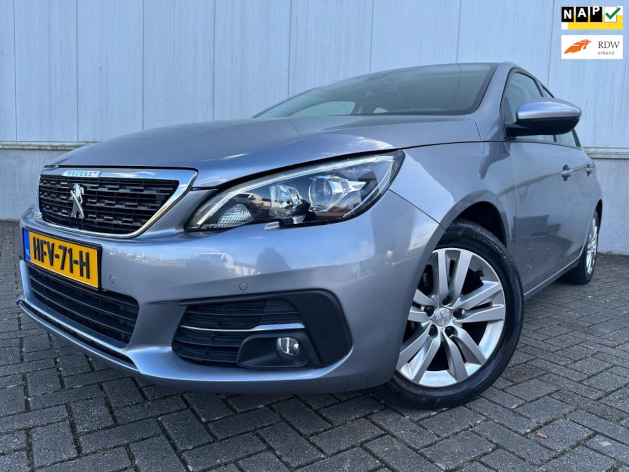 Peugeot 308 - 1.2 PureTech Blue Lease Allure NL auto... - AutoWereld.nl