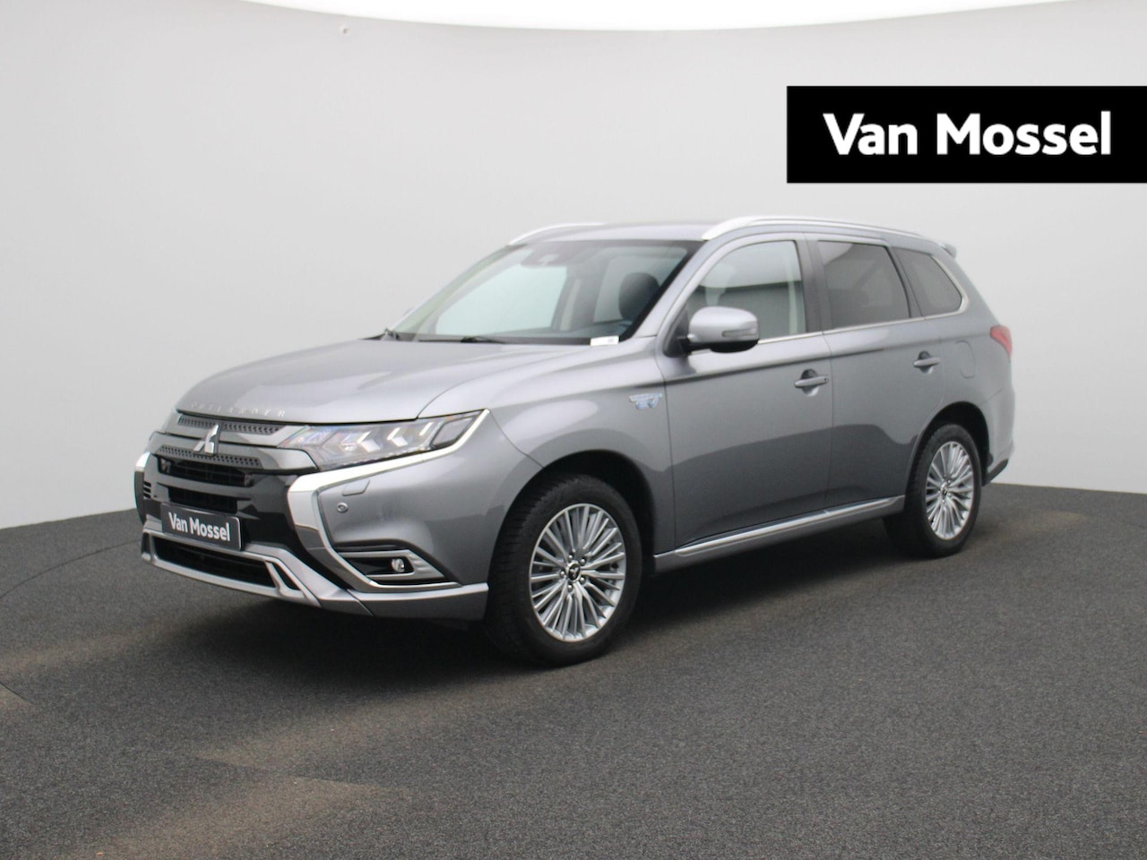 Mitsubishi Outlander - 2.4 PHEV Intense+ | VERWACHT | AWD | CAMERA | STOELVERWARMING | LM VELGEN - AutoWereld.nl