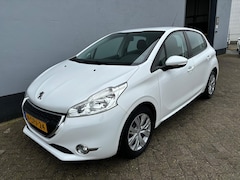 Peugeot 208 - 1.2 e-VTi Active Automaat - Navigatie