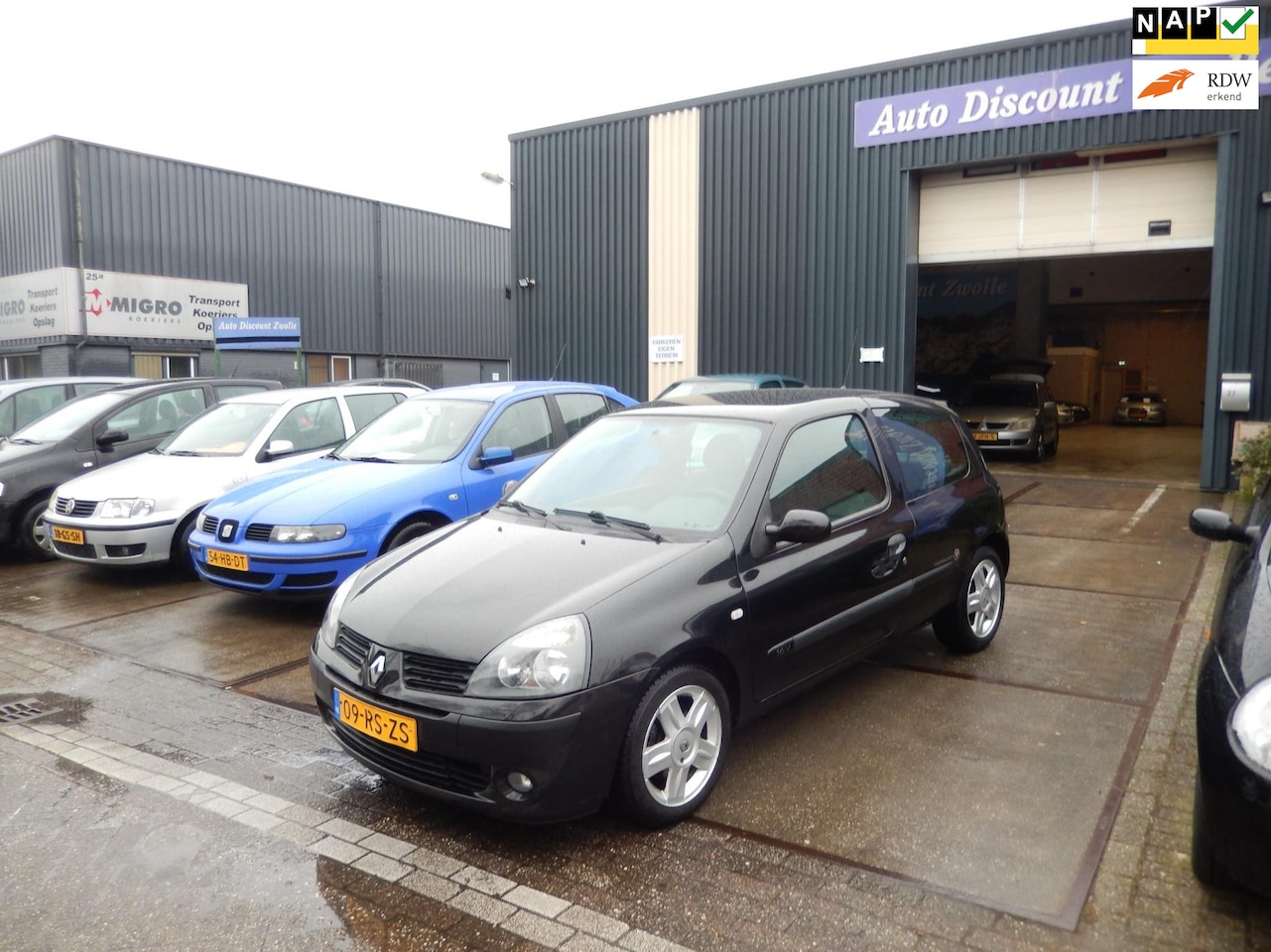 Renault Clio - 1.2-16V Authentique Comfort 1.2-16V Authentique Comfort - AutoWereld.nl