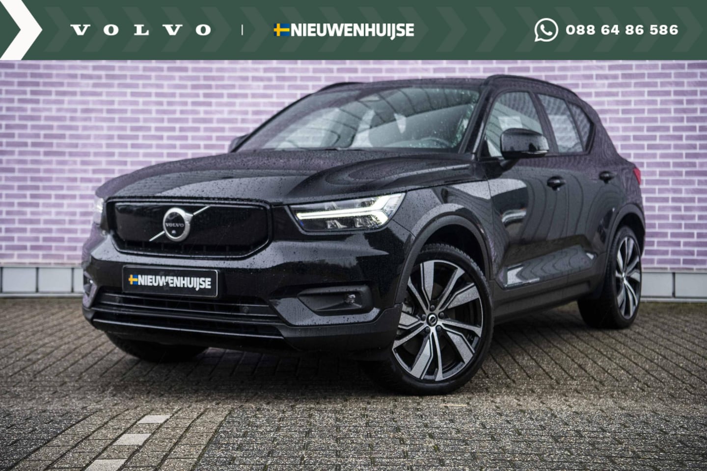 Volvo XC40 - Recharge P8 AWD R-Design Panoramadak | 360 Parkeercamera | Stoel-stuurwielerwarming | Adap - AutoWereld.nl