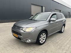 Mitsubishi Outlander - 2.0 PHEV Instyle