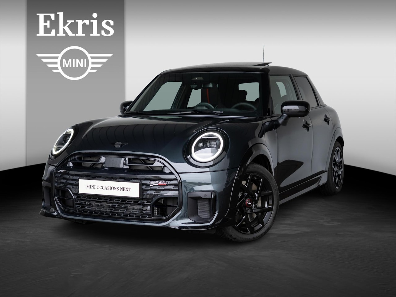 MINI Cooper - 5-deurs C John Cooper Works Trim + Package M - AutoWereld.nl