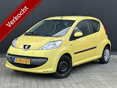 Peugeot 107 - 1.0-12V XR