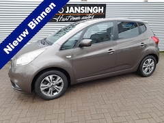 Kia Venga - 1.4 CVVT First Edition | Airco | Cruise | Navigatie | LM Velgen | Camera | Trekhaak | PDC