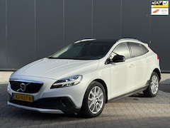 Volvo V40 Cross Country - 1.5 T3 Polar+ Luxury Automaat | Panoramadak | Stoelverwarming