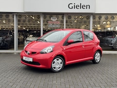 Toyota Aygo - 1.0 12V VVT-I 5DRS Plus | Centrale vergrendeling, Elektrische ramen, Radio CD speler