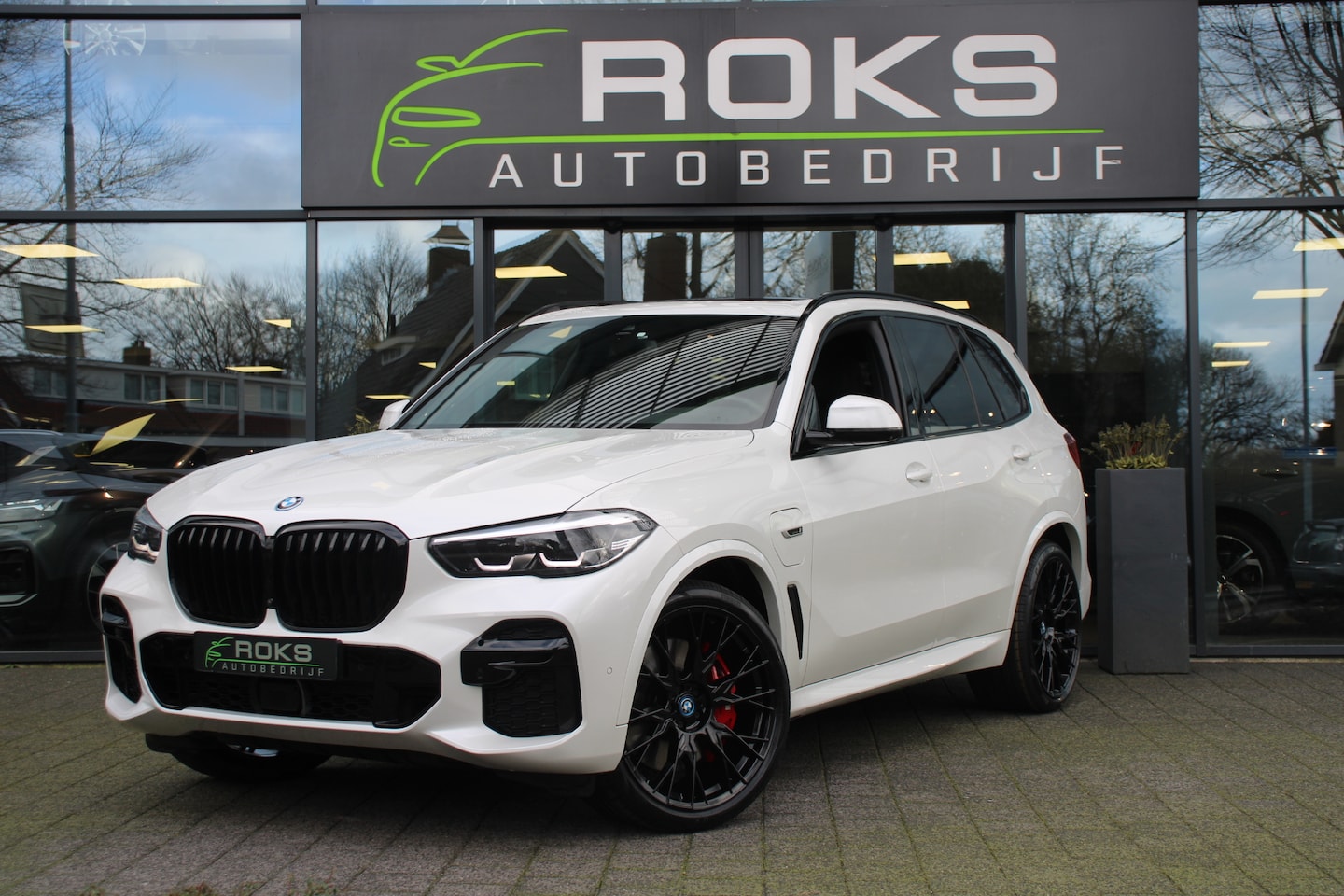 BMW X5 - xDrive45e High Executive M-Sportpakket Shadowline/CoPilotPack/360Camera/Leder/Luchtvering/ - AutoWereld.nl