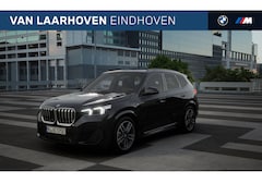 BMW X1 - xDrive25e M Sport Automaat / Trekhaak / Sportstoelen / Adaptieve LED / M Adaptief onderste