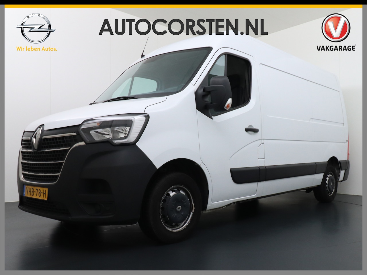 Renault Master - T35 2.3dCi 135 L2H2 Nieuw model 3 Persoons Trekhaak Navi Camera Airco Pdc Cruise Control B - AutoWereld.nl