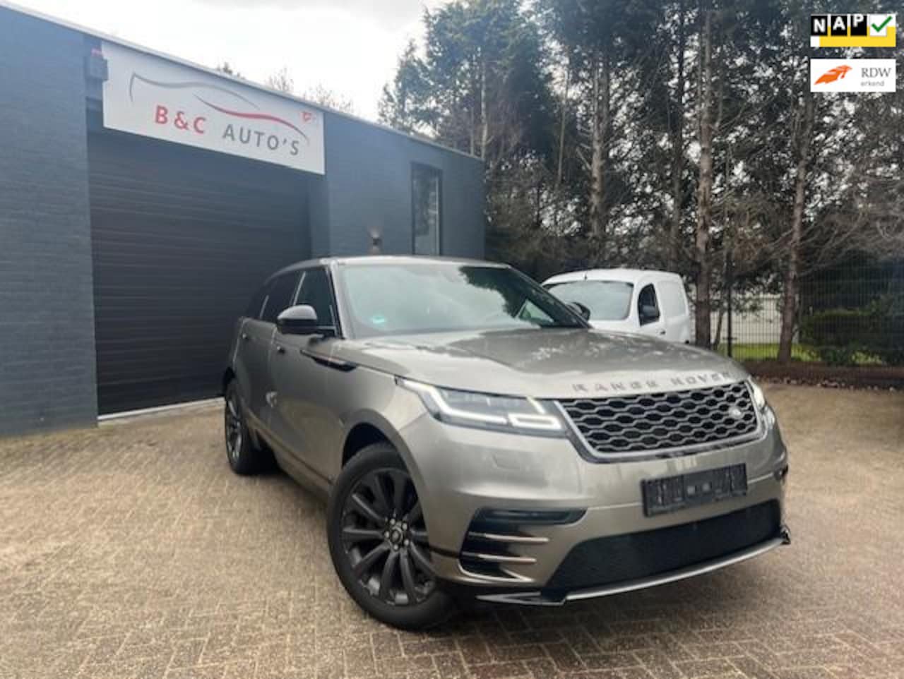 Land Rover Range Rover Velar - 2.0 I4 AWD R-Dynamic S 2.0 I4 AWD R-Dynamic S - AutoWereld.nl