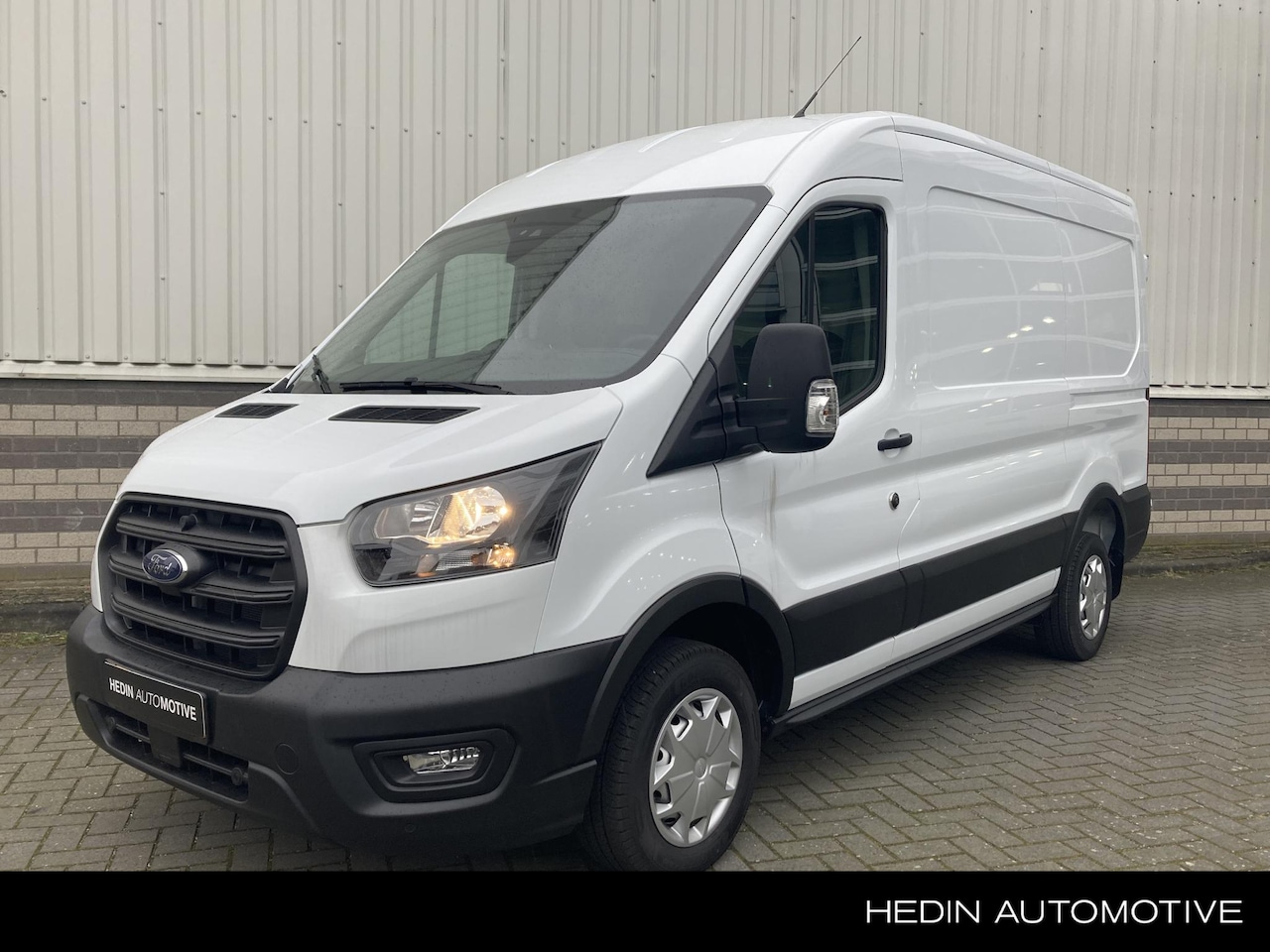 Ford Transit - 310 2.0 TDCI 130pk L2H2 Trend | Uit voorraad leverbaar | - AutoWereld.nl